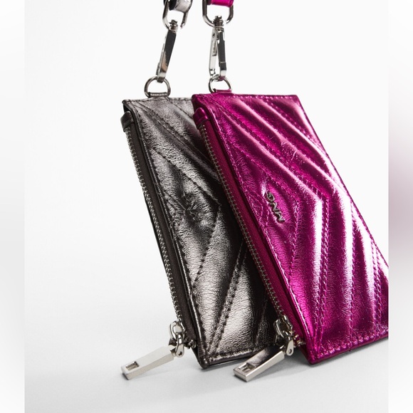 Padded Metallic Pink Card Holder - Picture 5 of 6